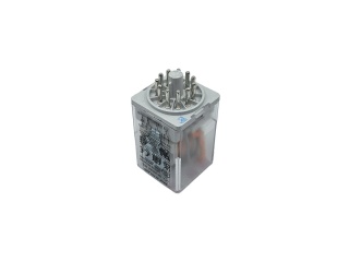 R15-2013-23-1024-WT przekaźnik 24VDC, 3 x styk przełączny 10A/250VAC